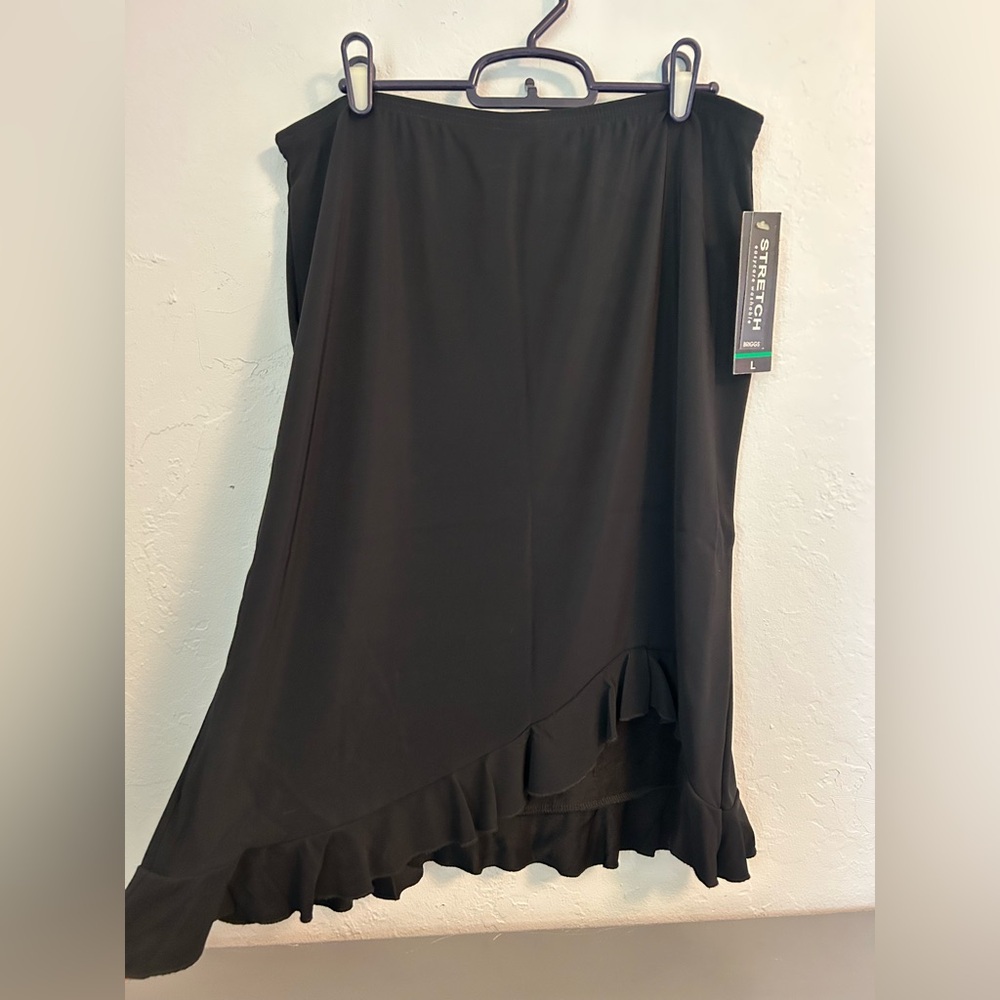 Briggs New York Black skirt